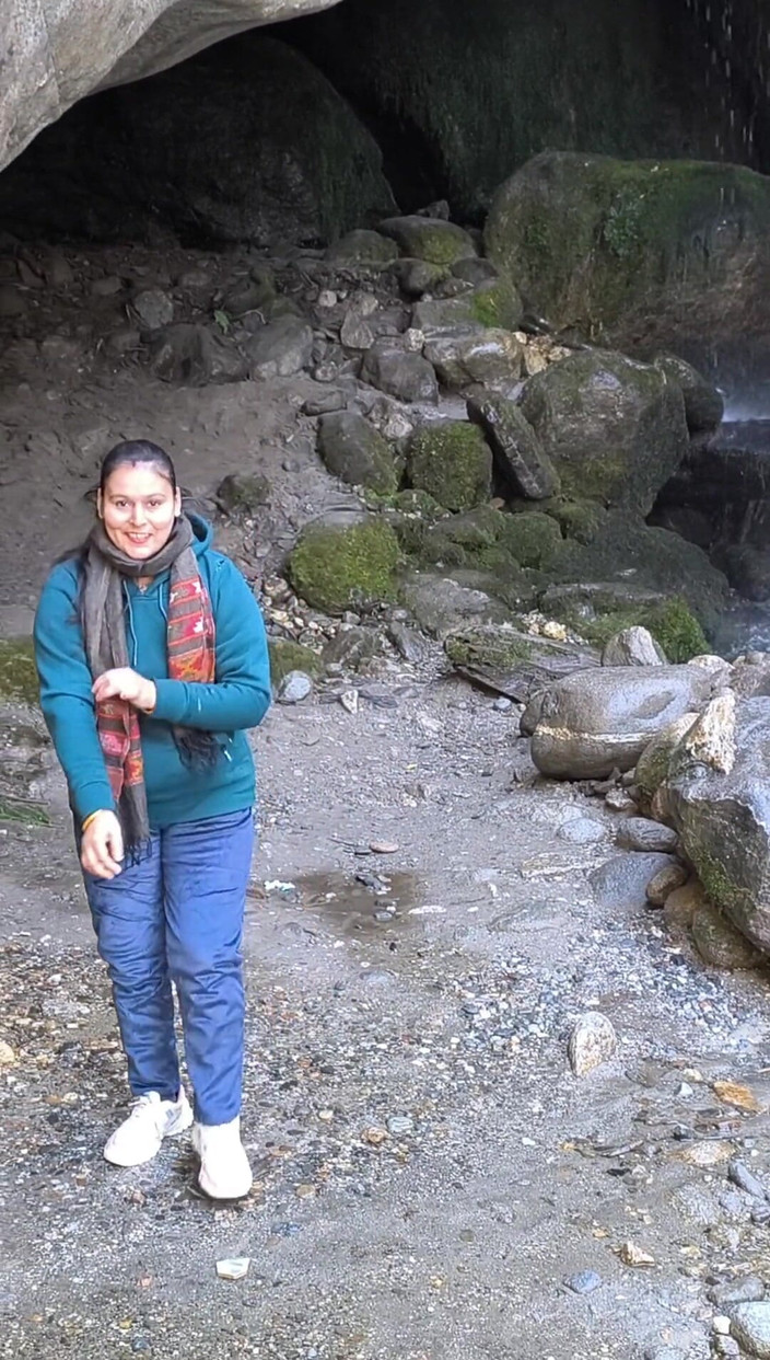 Desi chudai hub: Отличная мастурбирует!