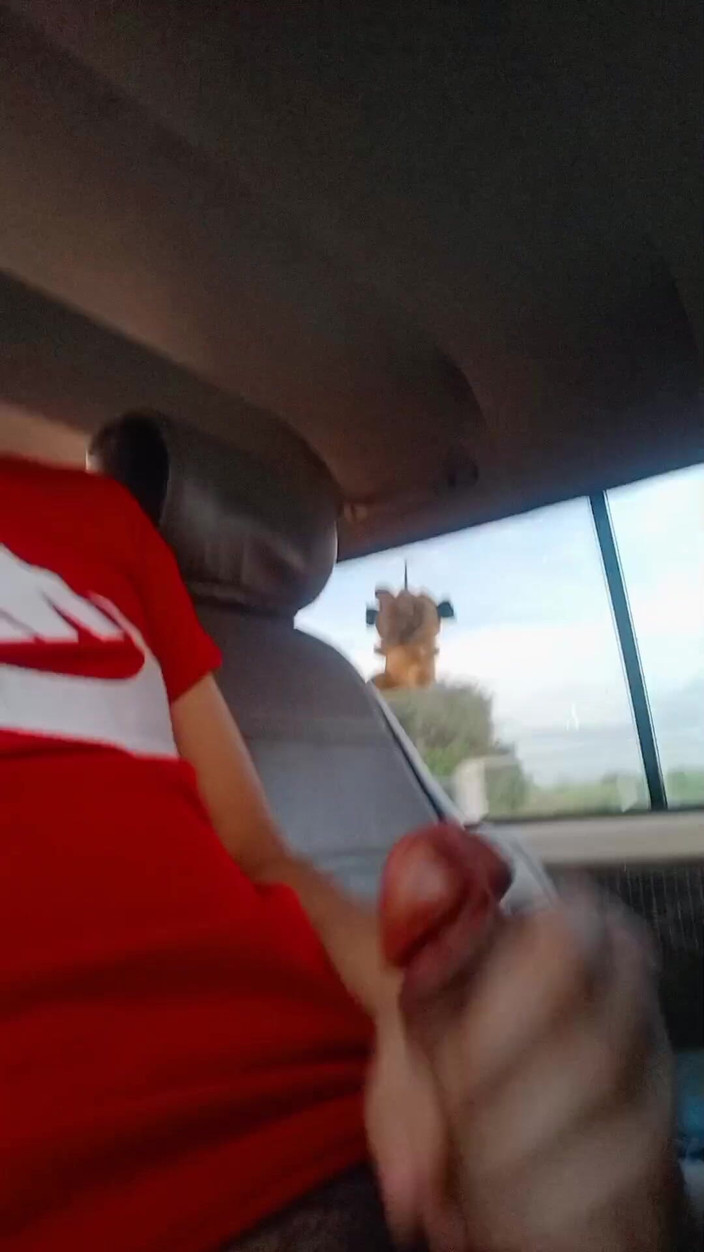 KrakenTwink: Abspritzen in einem taxi