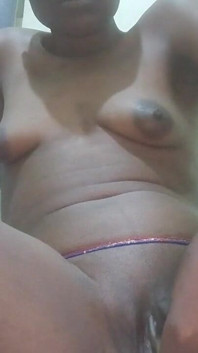 Kikky Ve Dildo Ile Yaramaz Orgazm
