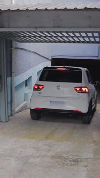 Erkek arkadaşım beni üniversiteden aldı ve beni sikişmeye götüreceğini söyledi