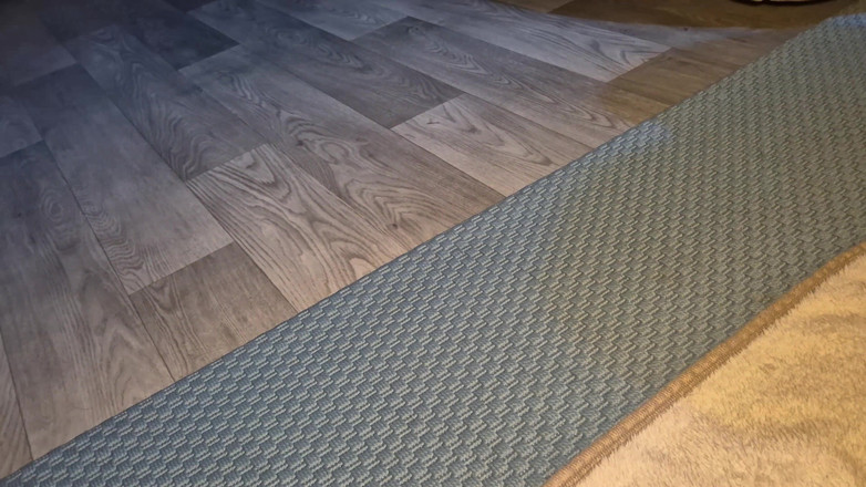 Mr D and Miss C: Amatör üçlü azgın evli kadın iki yarakla oynamayı seviyor