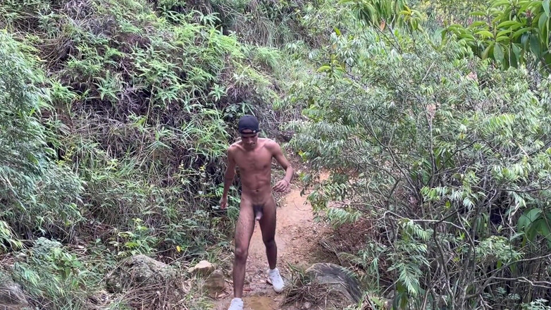 vergar4_daviid: Disfrutando de la paja al aire libre