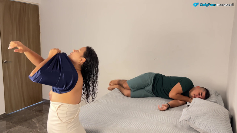 MaRaSexx: ホテルの部屋で義母のお尻を壊す