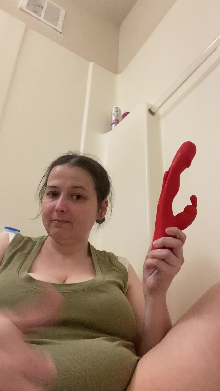 MissChrystalline: 新しいおもちゃで遊んで...