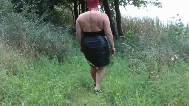 Anna Devot: Annadevot - Big tits showing at the lake :-))