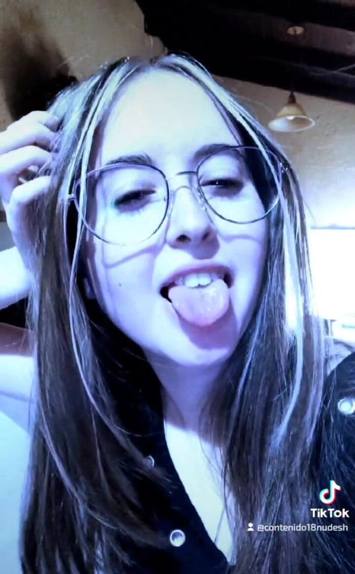 RavenHearth666VIP: Tiktok Face