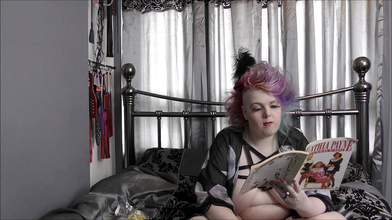 Mxtress Valleycat: Sarapan di Ranjang