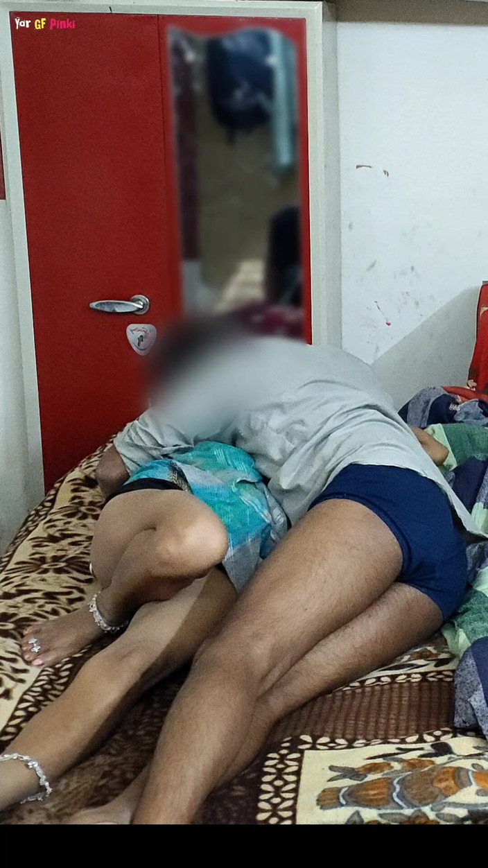 yourrajkumari: भारतीय देसी रोमांटिक जोड़ा पहली बार कुत्ते शैली में। देसी लड़की तंग चूत xxx.