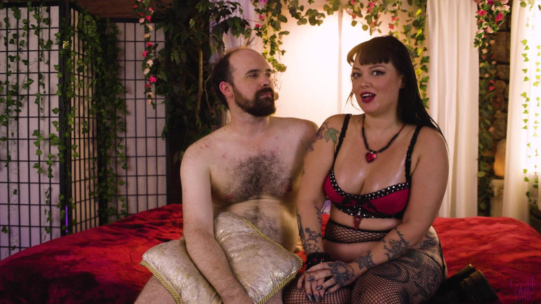 Exquisite Butts: Just Interviews - Cece Larue та Jacob Style - шоу-дівчина починає показувати