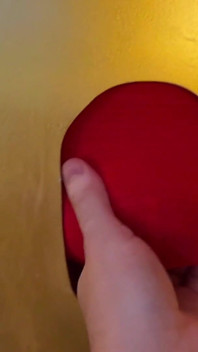 XL-Cock w Gloryhole: gorący wytrysk prosto w usta!