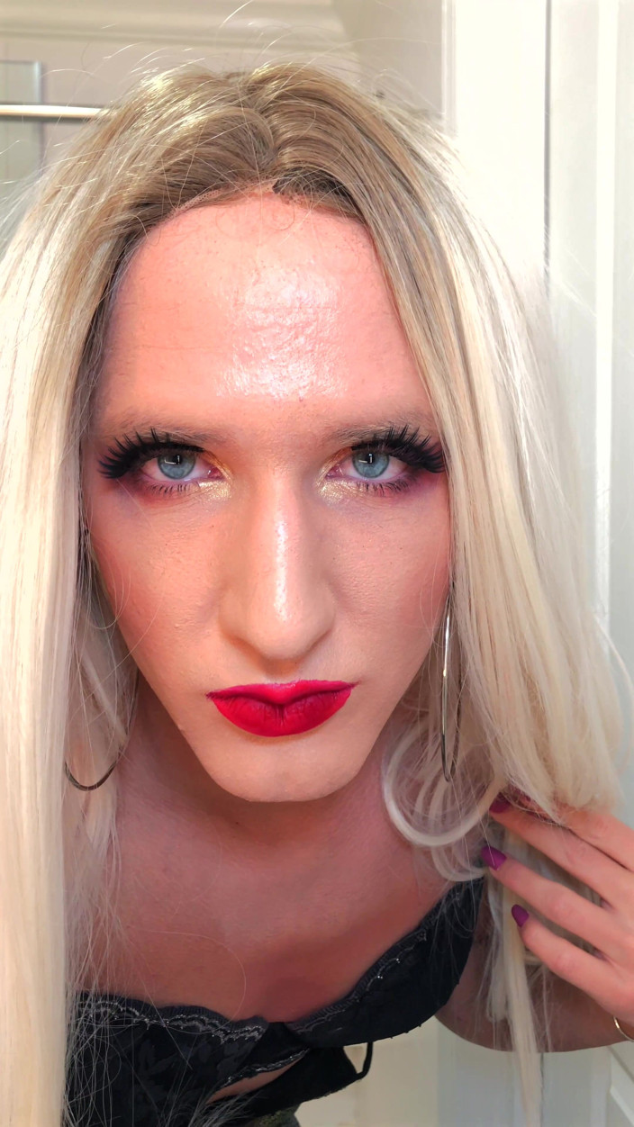 Sissy Bailey Wilde: Crossdressing in Different Outfits