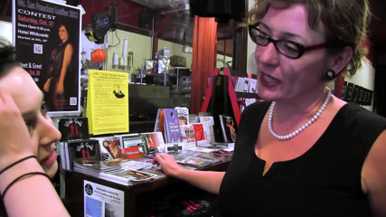 Radical Lesbian: Young and old lesbo sex