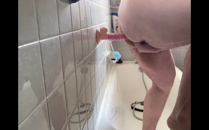 Jgas: Dildo in a Big Ass