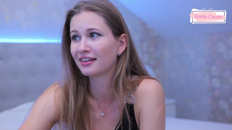 Stella Cardo: Sukienka Stelli Cardo zaraz się rozerwie. Nie przegap