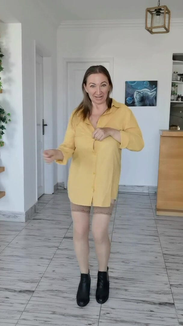 MariaOld: Striptiz i zabawa zabawką BWC