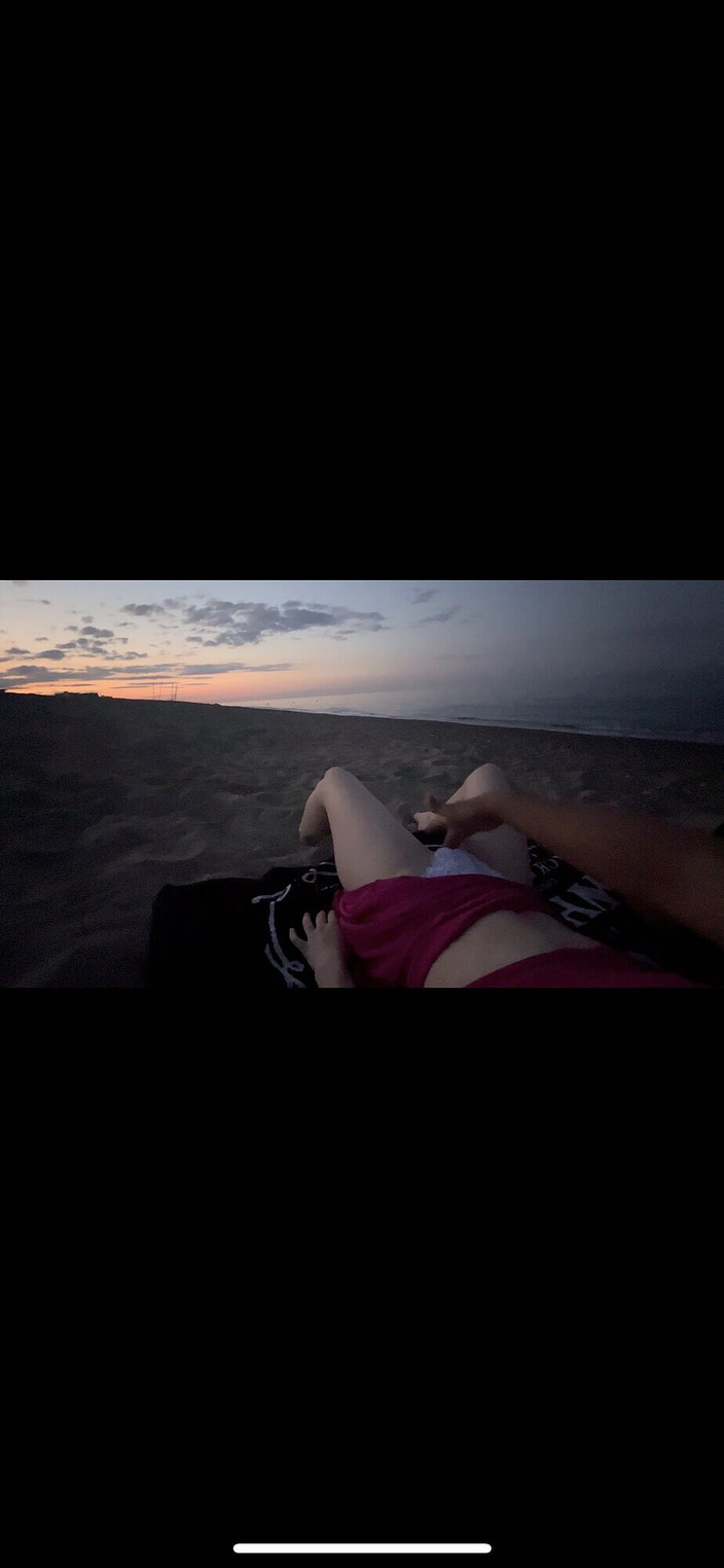 LeBonbonRose: Orgasm Masturbation on the Beach by the Sea!