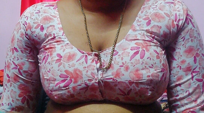 Desi Mohini: Wanita Desi India panas dan seksi berkongkek