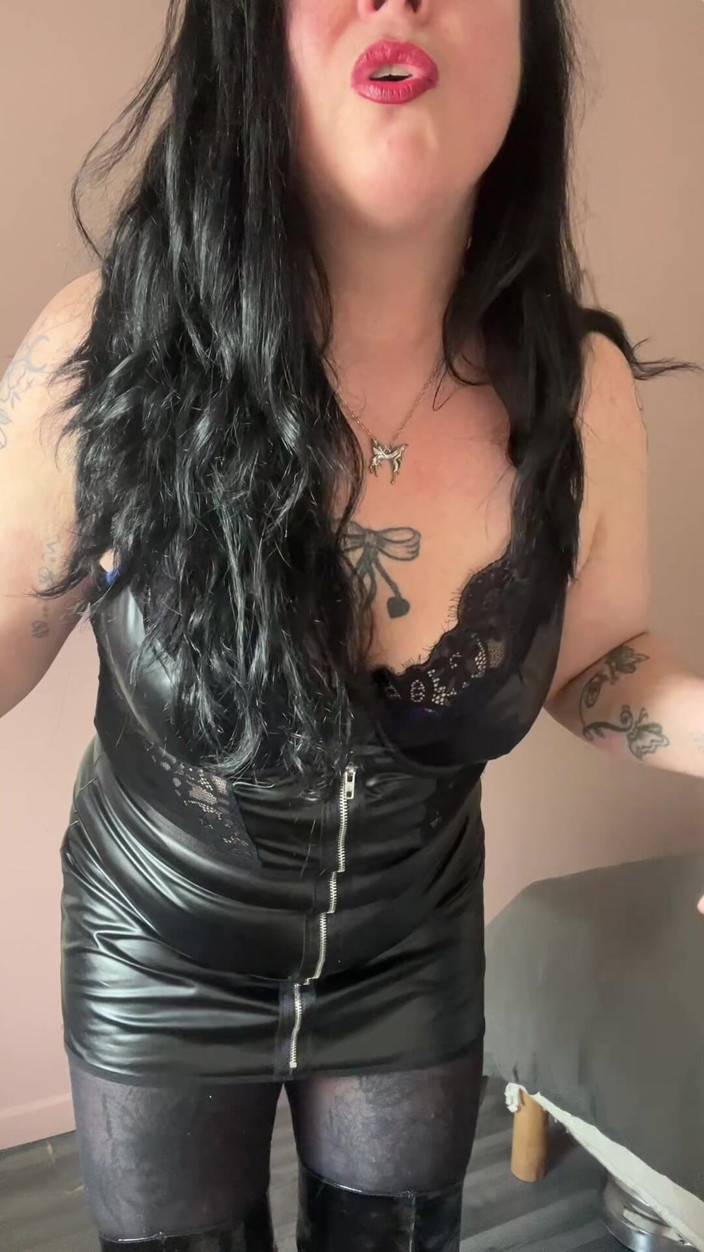 Maitresse Clara: Du borde inte köpa den här videon