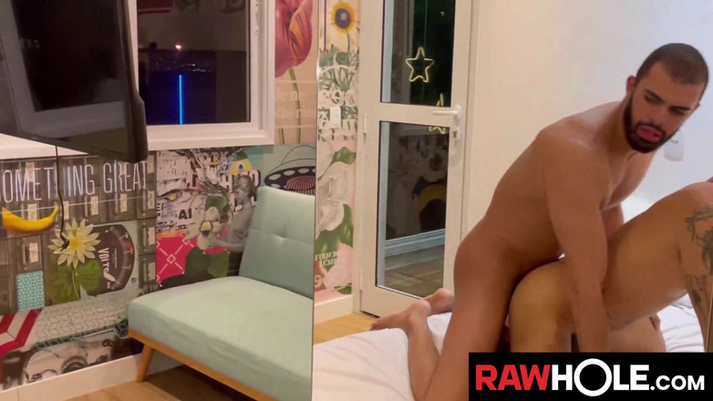 Raw Hole: 无毛洞犁入Atlas