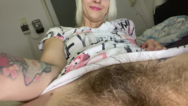 Cuteblonde666: Frohe feiertage, behaarte muschi, weihnachtsmann