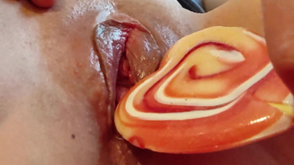 Winonna8: Candy and pussy MILF playing