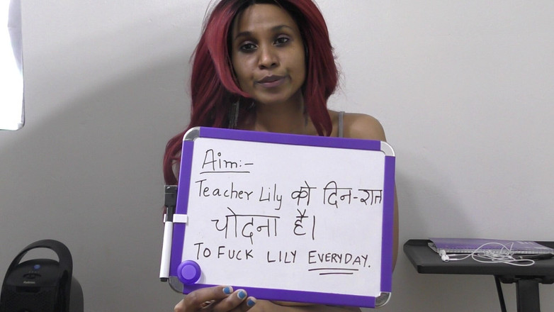Sexy Lily: Indická učitelka porno dává sexuální lekci, jak šukat nevlastní sestru