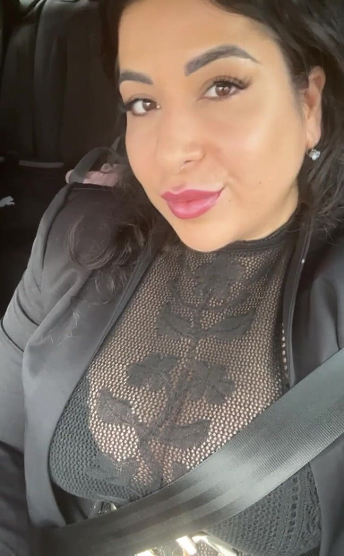 LadyAyse5: Hello My Fans and Slaves, What Do Want to See...