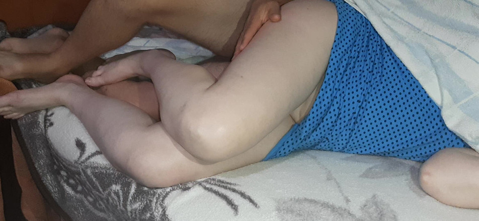 Vik_All: Was macht er? Er ist mein stiefbruer.