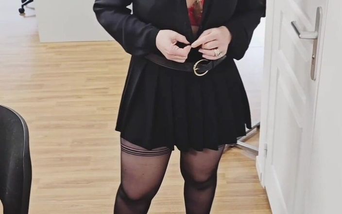 Sofy13: Estoy toda caliente y demasiado ansiando sexo