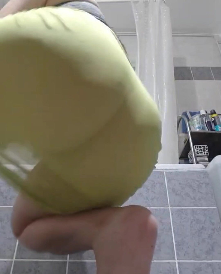 WildBigBooty: Horny Big Ass Babe Twerking