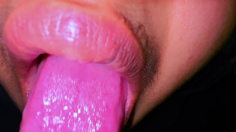 Aria Mia: 핫한 이슬람 아랍 소녀, 나는 거대한 둥근 엉덩이와 털이 무성한 보지를 가지고 있어, 날 따먹을 수 있어???