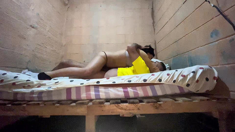 El jefe 2750: Caliente Pareja Disfrutando De Un Misionero Infinito