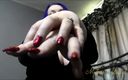 Mxtress Valleycat: Glitter nail tapping - Don&amp;#039;t forget who i am