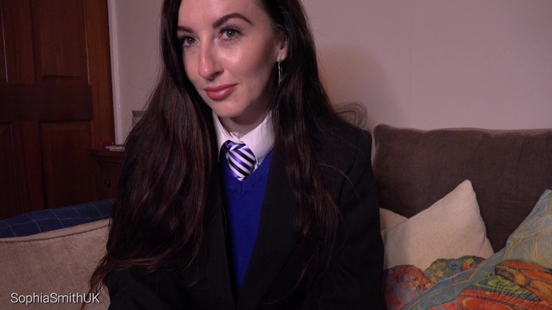 SophiaSmithUK: Vysokoškolačka se ti vysmívá
