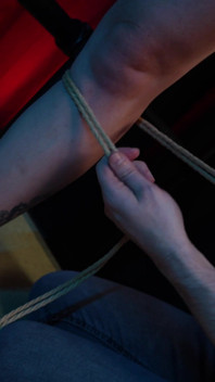 Bulmatsu lần đầu tiên khám phá Shibari & BDSM