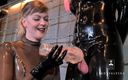 Lady Valeska femdom: Boneka karet dibuat untuk menyetubuhi fleshlight