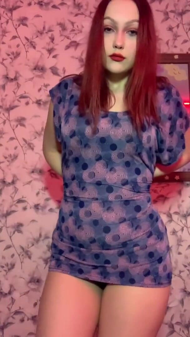 Your Sexy GF: Showing off my juicy body and waiting for a fuck