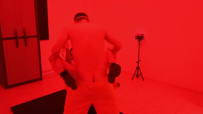 Martin13: Sex v zábavním centru pro dospělé. Šukání prsaté modelky z bordelu