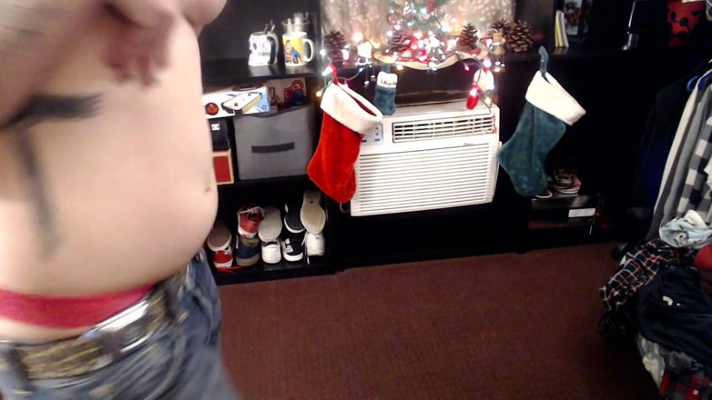 Abby Anna: Belly play belly button