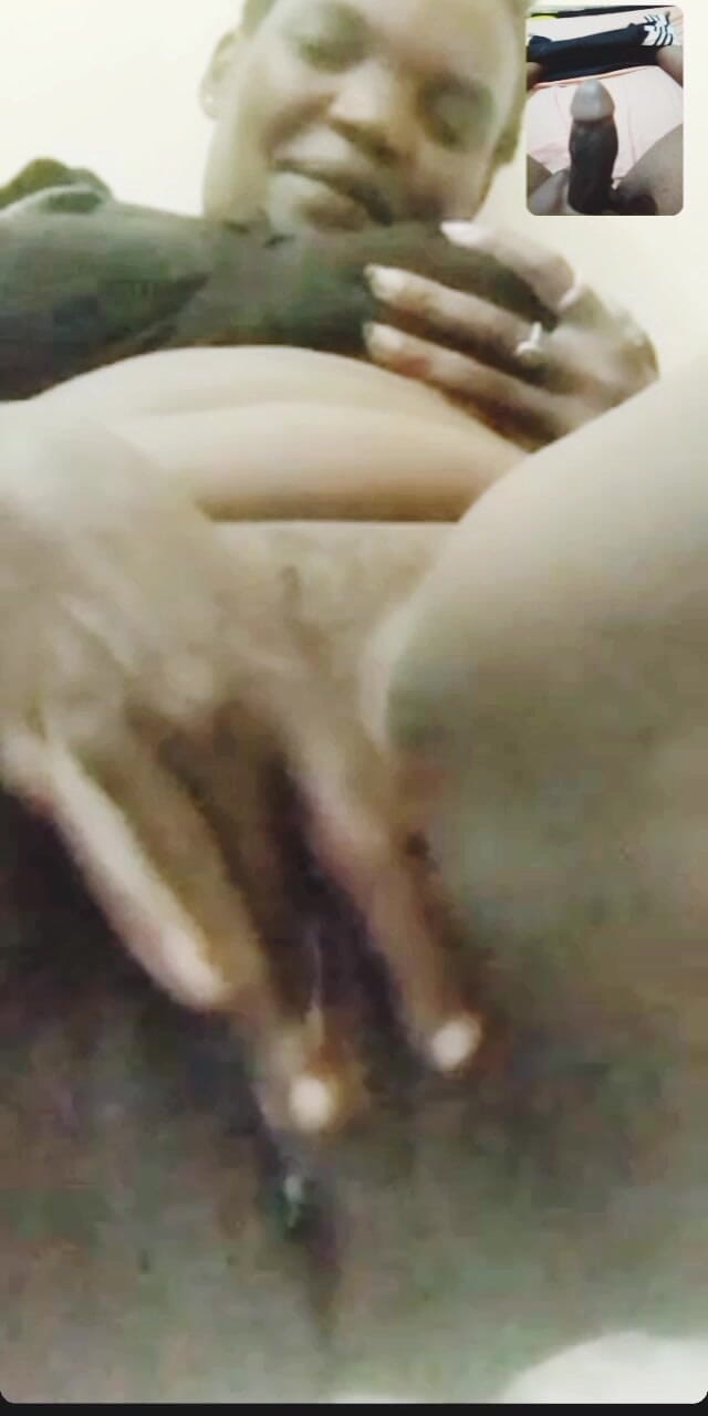 Me and my new slut: Cuối cùng cô ấy xuất tinh, cực khoái từ việc thủ...