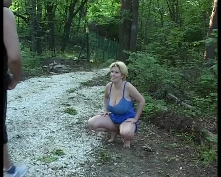 All about pee: Piss Swallow Extreme Party