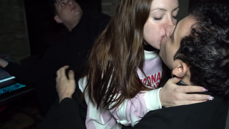 Knock Knock Club: Luchiibb Fucks Her Boyfriend's Best Friend Next to the Fat...