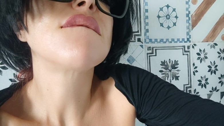 savannahamatoriale: uuuhhh..i must do it in a bottle