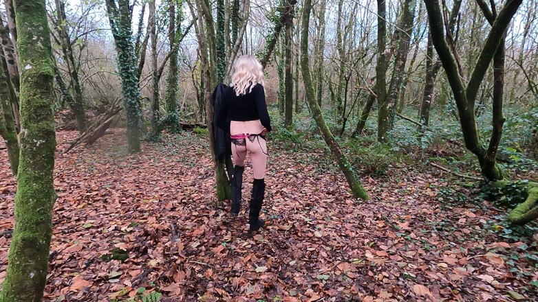 The Midnight Minx: व्यस्त Chilly Happy Ending