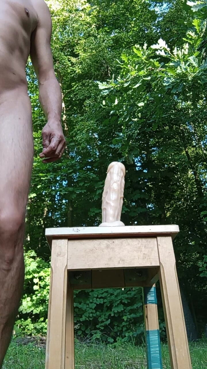 MaxonFF: I Suck a Dildo From My Delicious Ass