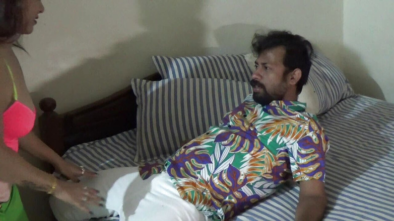 suchismitasarkar: Gadis india dan pacarnya lagi asik bersenang-senang di kamar hotel...