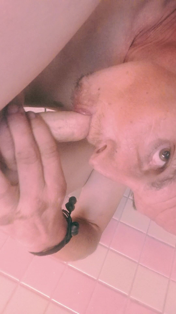 Sissy shayne: Sucking Myself