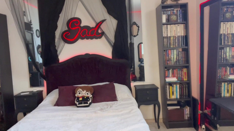 SadSilly: Kiss With My Date In Heat – Rp Date French