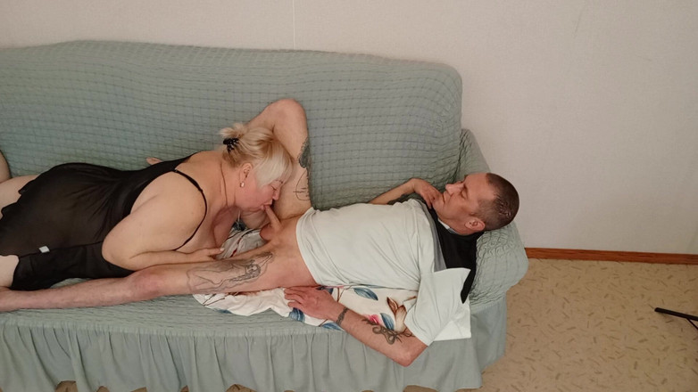 Zona901: Соседка минет ей глотку глубоким минетом и глотает сперму