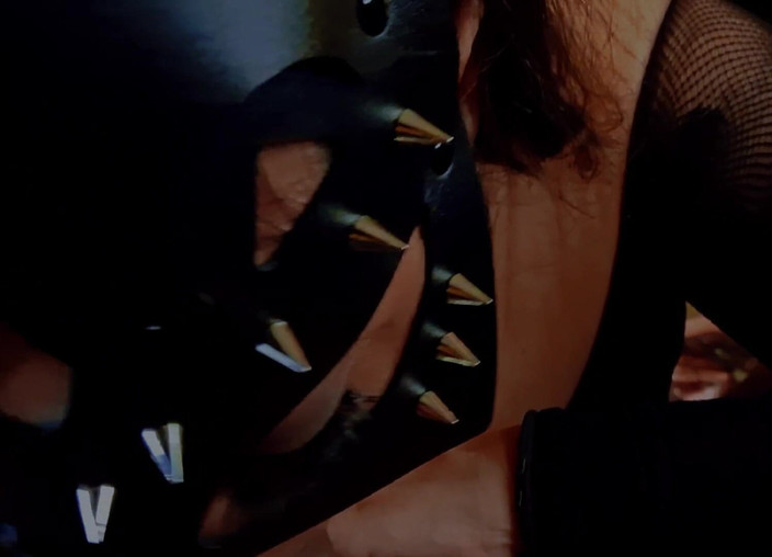 Miss Midnight X: Sie sollten das nicht beobachten